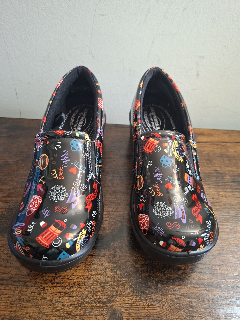 Easy Works by Easy Street Tiffany Clogs Size 8.5 NWT